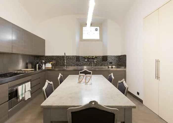 Apartamento Amazing 4 Bedrooms With Garden *