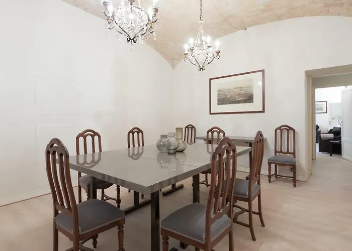 Apartamento Amazing 4 Bedrooms With Garden