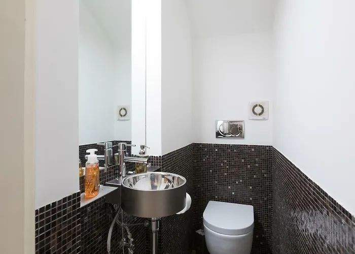 Apartamento Amazing 4 Bedrooms With Garden *