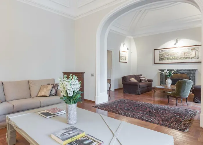 Amazing 4 Bedrooms With Garden * Roma