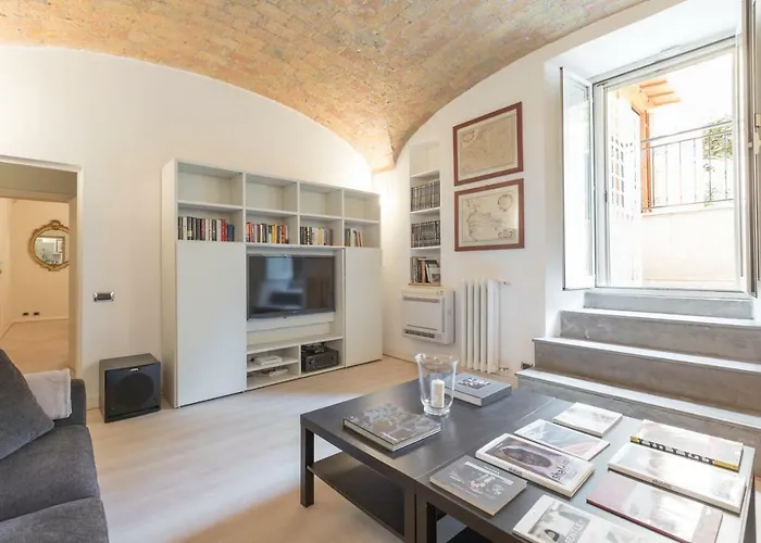 Amazing 4 Bedrooms With Garden * Roma