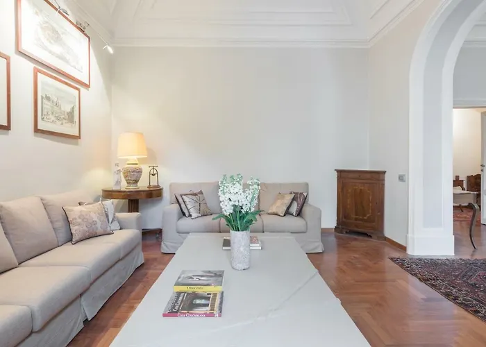 Amazing 4 Bedrooms With Garden * Roma